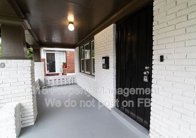 Building Photo - 5815 Euclid Ave E