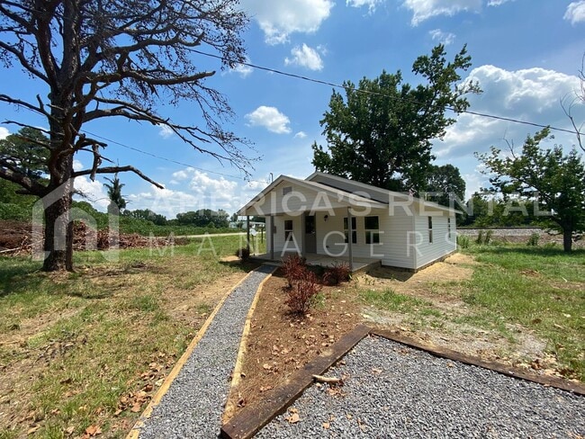 Building Photo - DEPOSIT PENDING!!! Home for Rent in Steele...