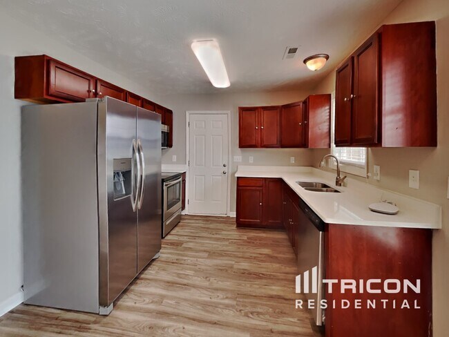 Building Photo - 67 British Ln