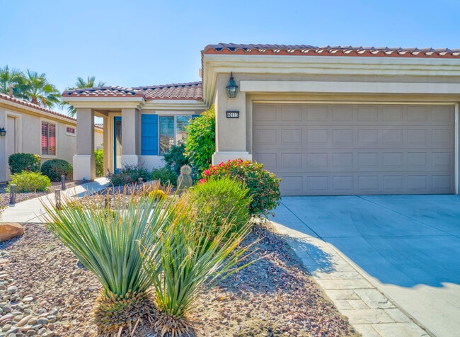 Building Photo - 80113 Avenida Linda Vista