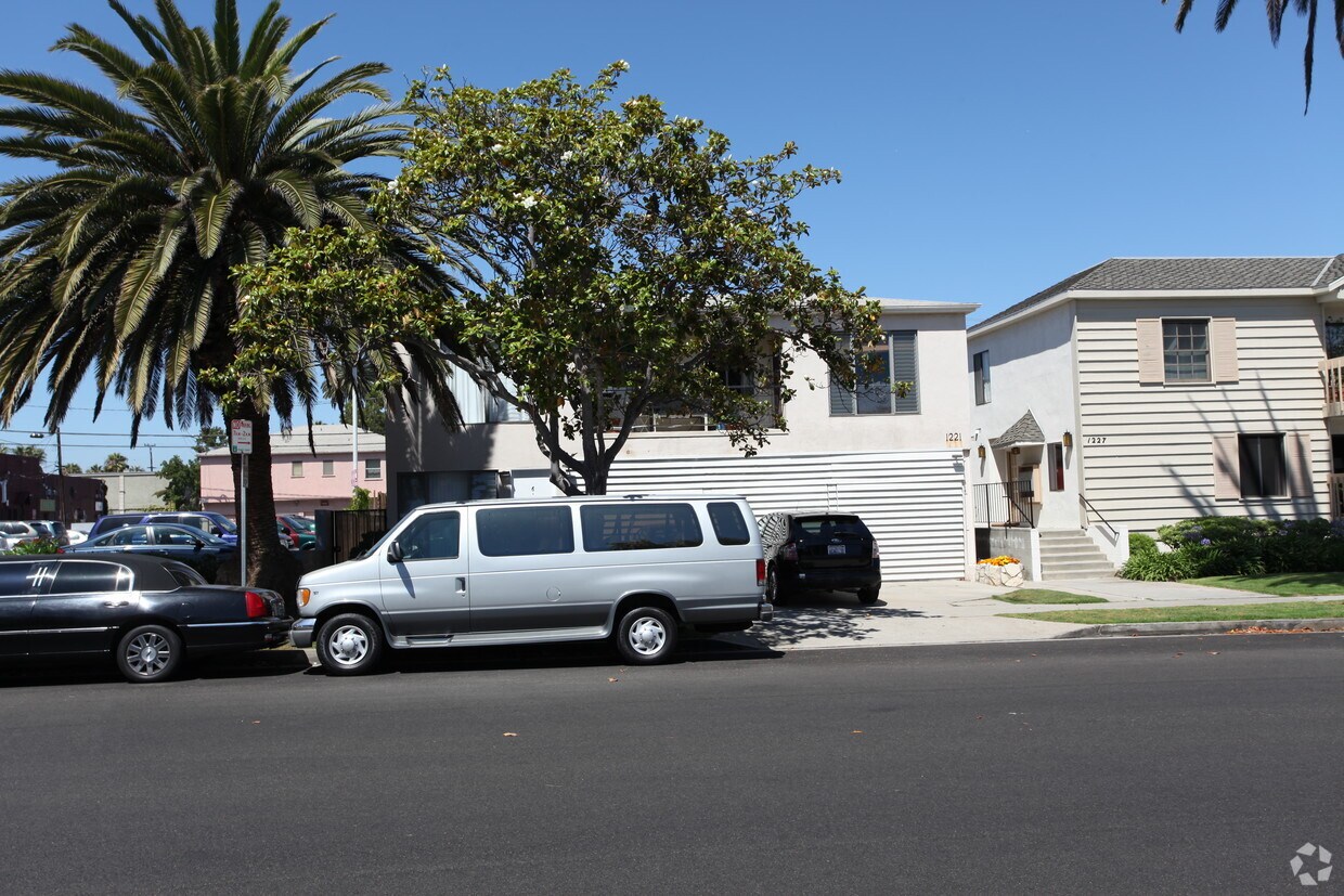 Foto del edificio - 1221 10th St