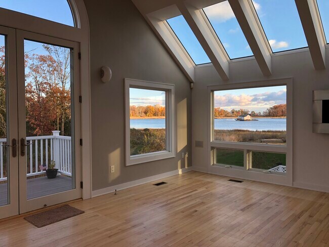 Foto del edificio - 17 Meadow Ln
