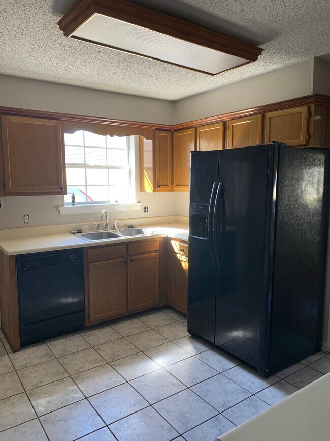 Foto del edificio - 1256 Briarridge Dr