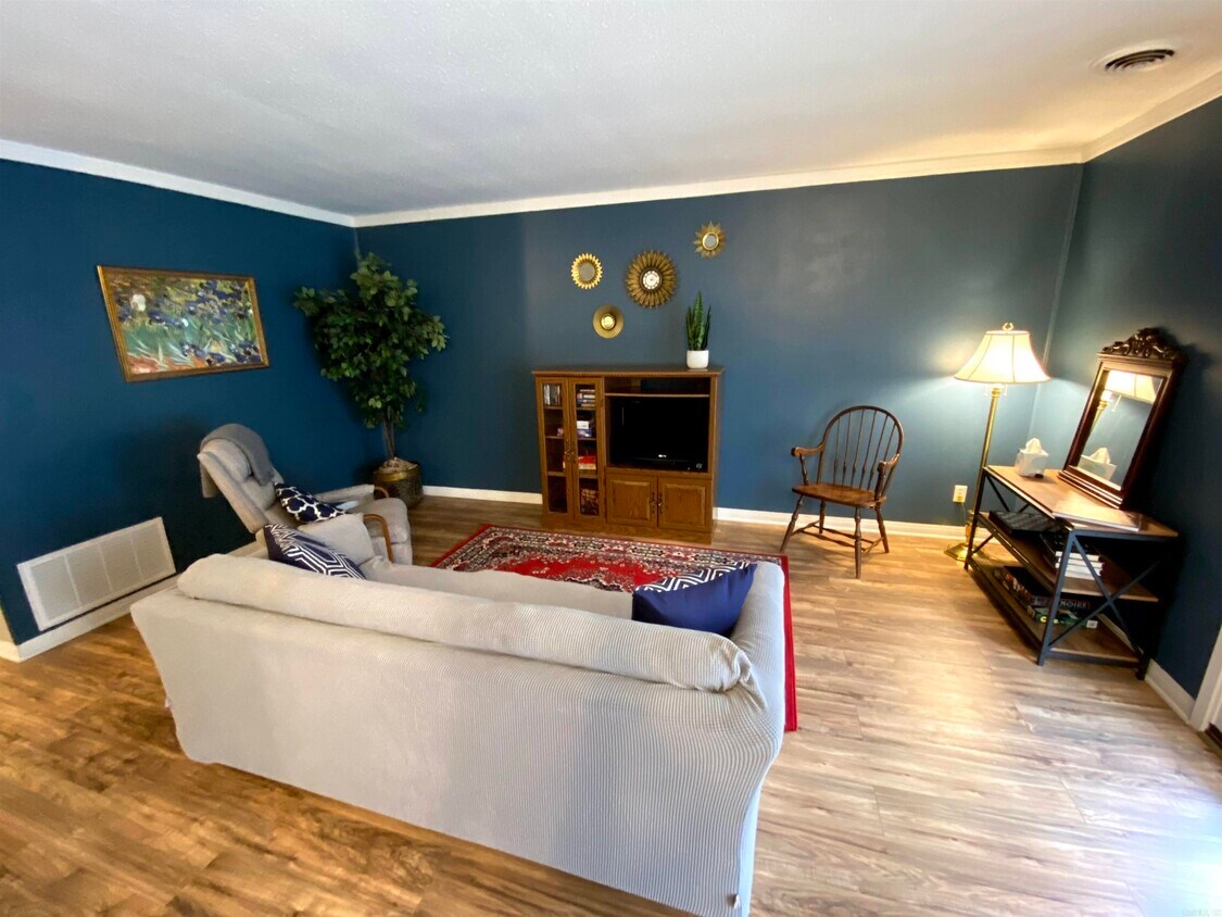 Foto principal - 601 Dave Creek Pkwy