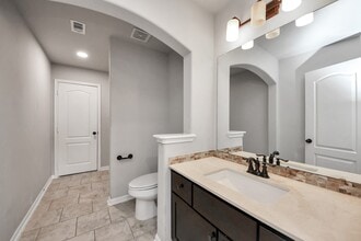 Building Photo - 2614 Orleans Way