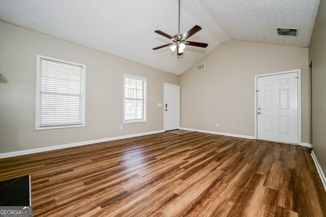Building Photo - 245 Long Creek Dr