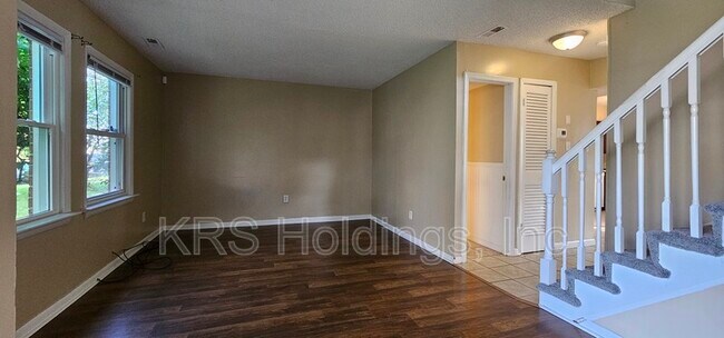 Foto del edificio - 4029 Sloop Trail