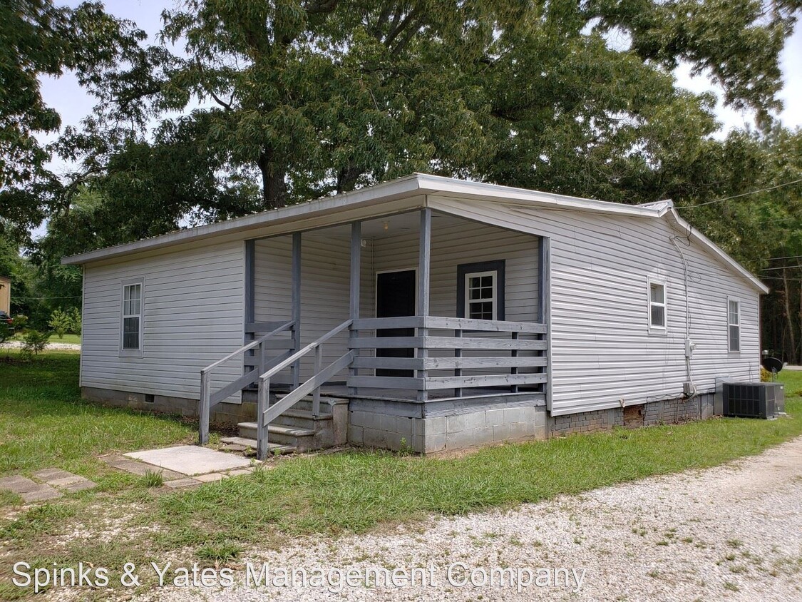 3 br, 2 bath House - 5330 Cusseta Rd. - Alquileres en Lanett, AL |  Apartamentos.com