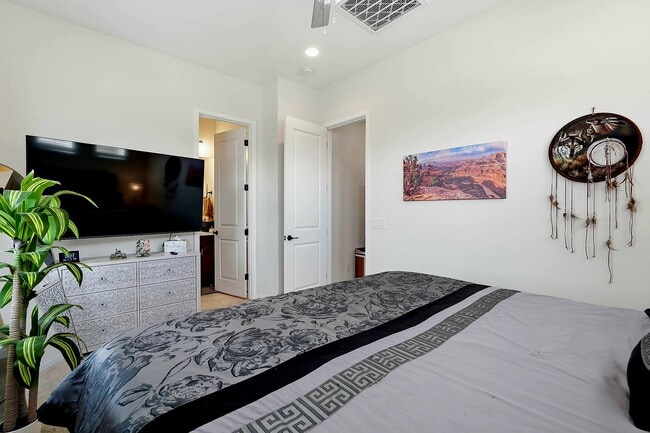 Building Photo - 22536 E San Tan Blvd
