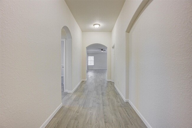 Foto del edificio - 32403 Cross Spring Park Ln