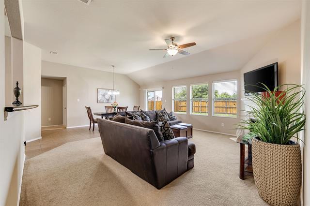 Building Photo - 5640 Lincolnwood Dr