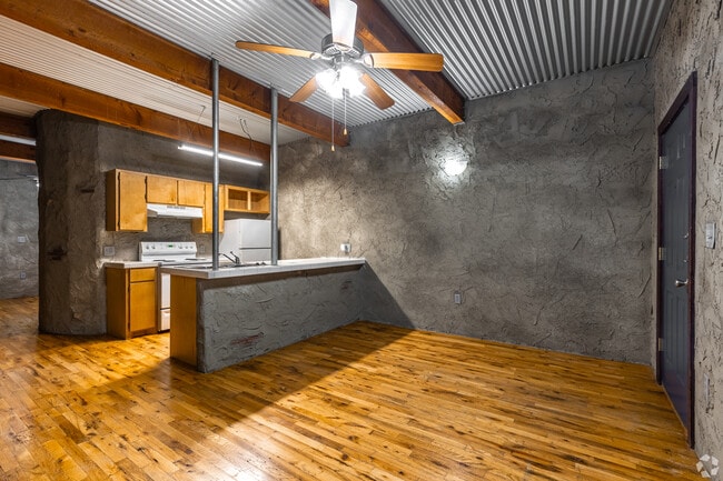 1 Bedroom 1 Bath Livingroom - Bear Flats
