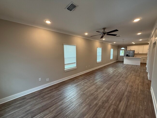 Building Photo - 170 N Sand Palm Rd