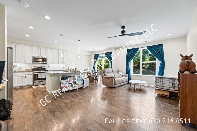 Foto del edificio - 4146 Calder Ln