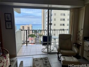 Building Photo - 2440 Kuhio Ave.