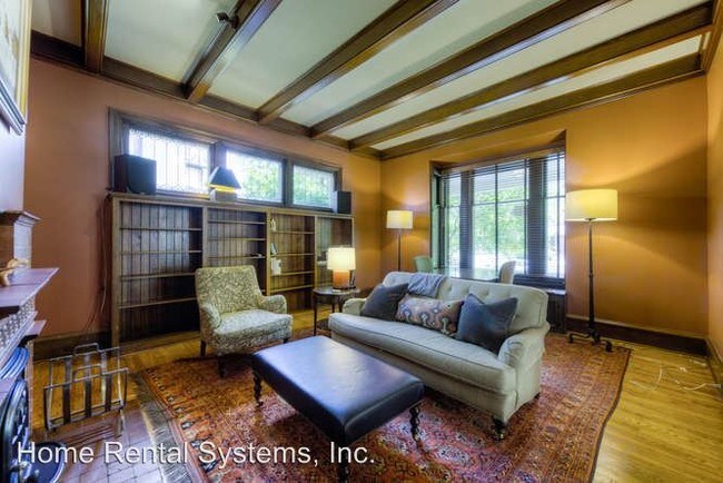 Building Photo - 4 br, 5 bath House - 1776 Knox Avenue So.