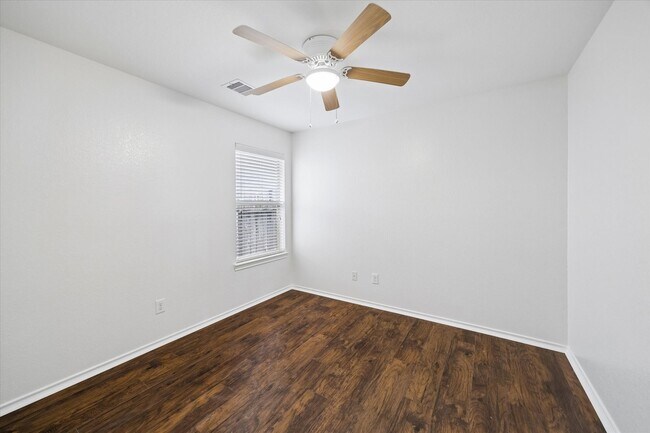 Foto del edificio - 9110 River Dale Canyon Ln