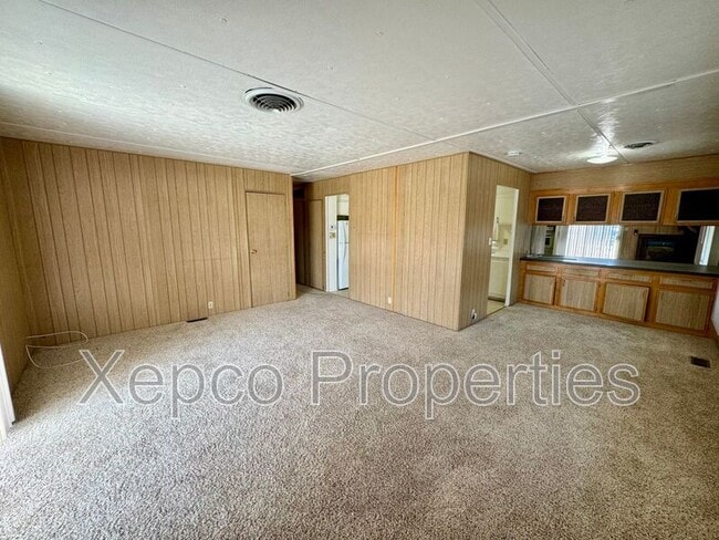 Building Photo - 73430 Colonial Dr