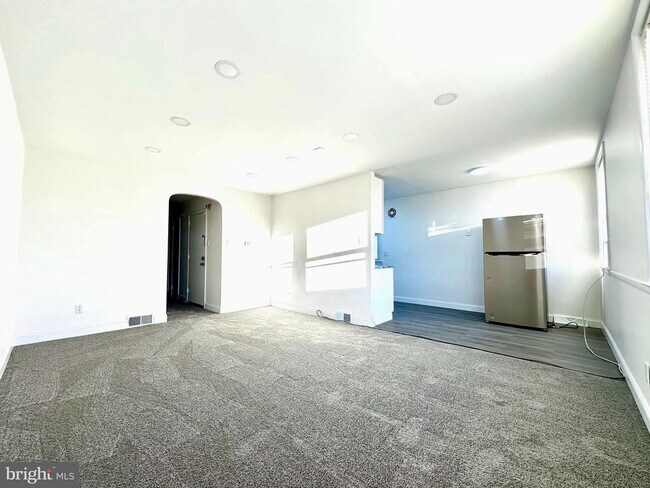 Building Photo - 1839 Megargee St