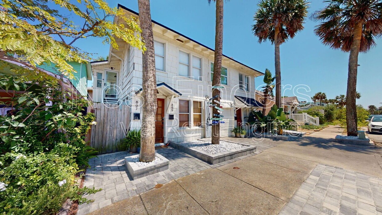 Foto principal - 807 2nd St S