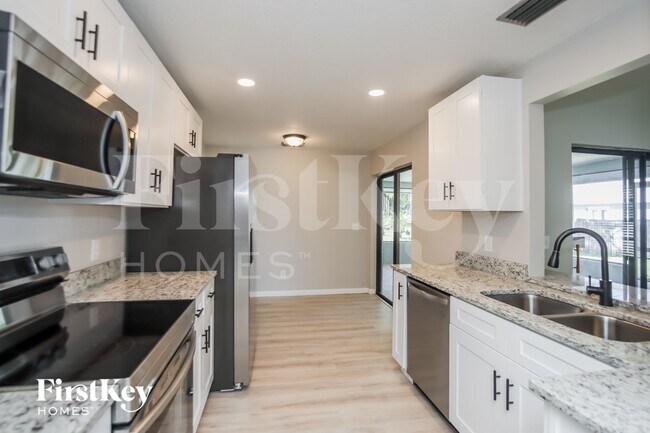Foto del edificio - 1377 Prum Ave NW