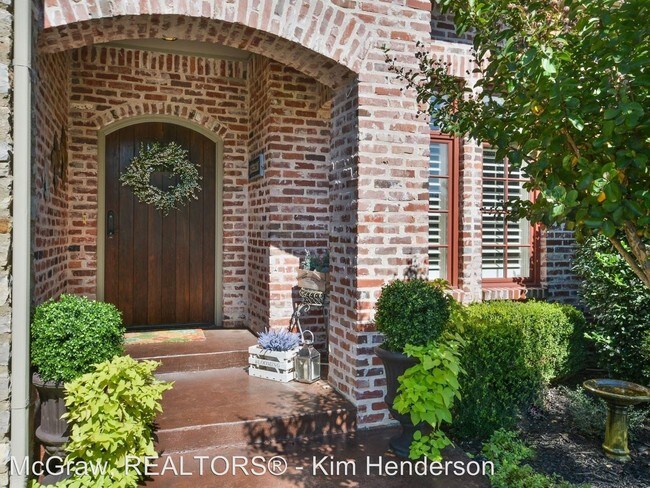 Foto del edificio - 5 br, 4 bath House - 8761 E. 105th Place