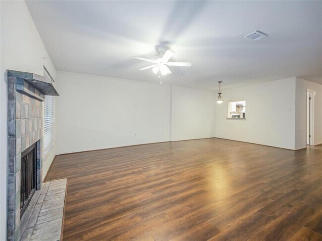 Building Photo - 15330 Falmouth Ave