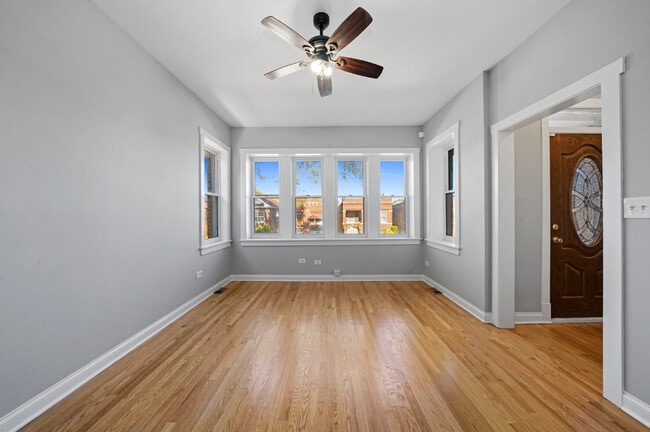 Foto del edificio - 1532 S Lombard Ave