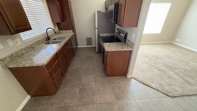 Building Photo - 2 bedroom 1 bath
