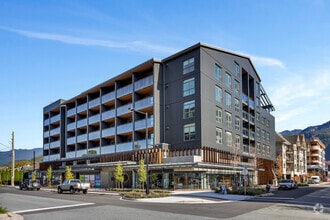 Building Photo - Ashlu
