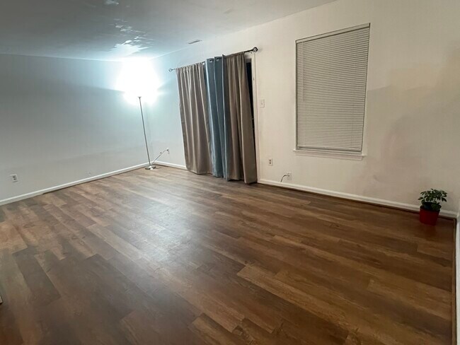 Foto del edificio - 3901 Tall