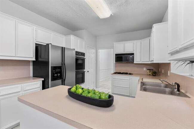 Building Photo - 6614 Berrytree Ln