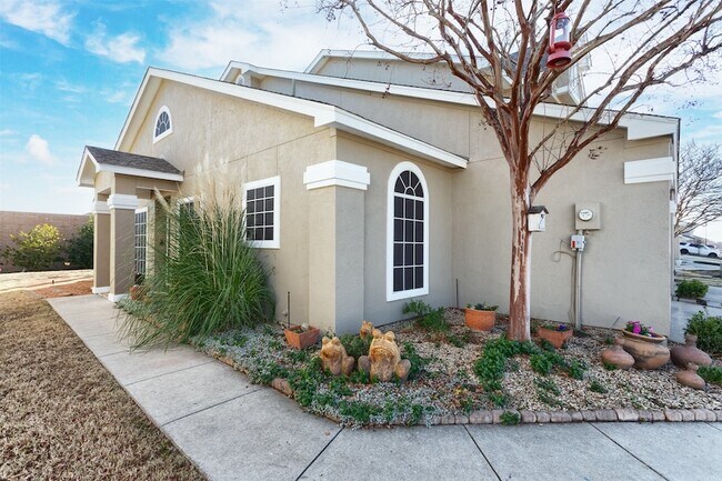 Foto del edificio - 8400 Hickory St
