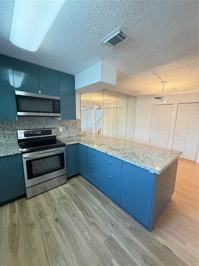 Foto del edificio - 2515 NW 99th Ave