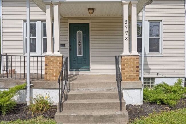 Foto del edificio - BRIDGETOWN - Charming 3 Bed 2 Bath w 1 Car...