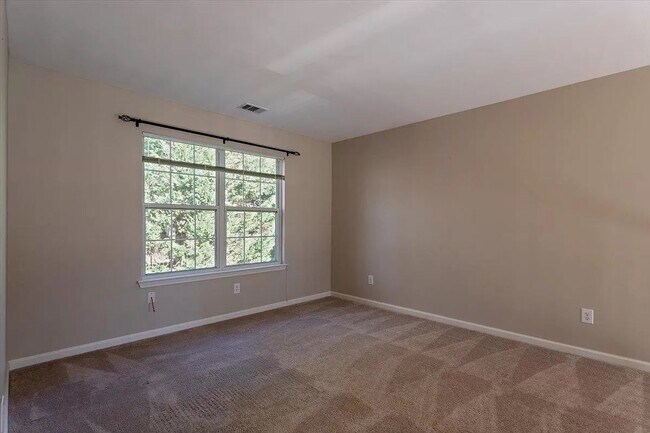 Building Photo - 7040 Trellis Ct