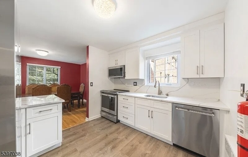 Foto principal - 85 Troy Dr