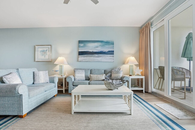 Building Photo - 9860 S Thomas Dr