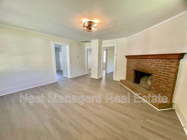 Building Photo - 218 Sedberry St