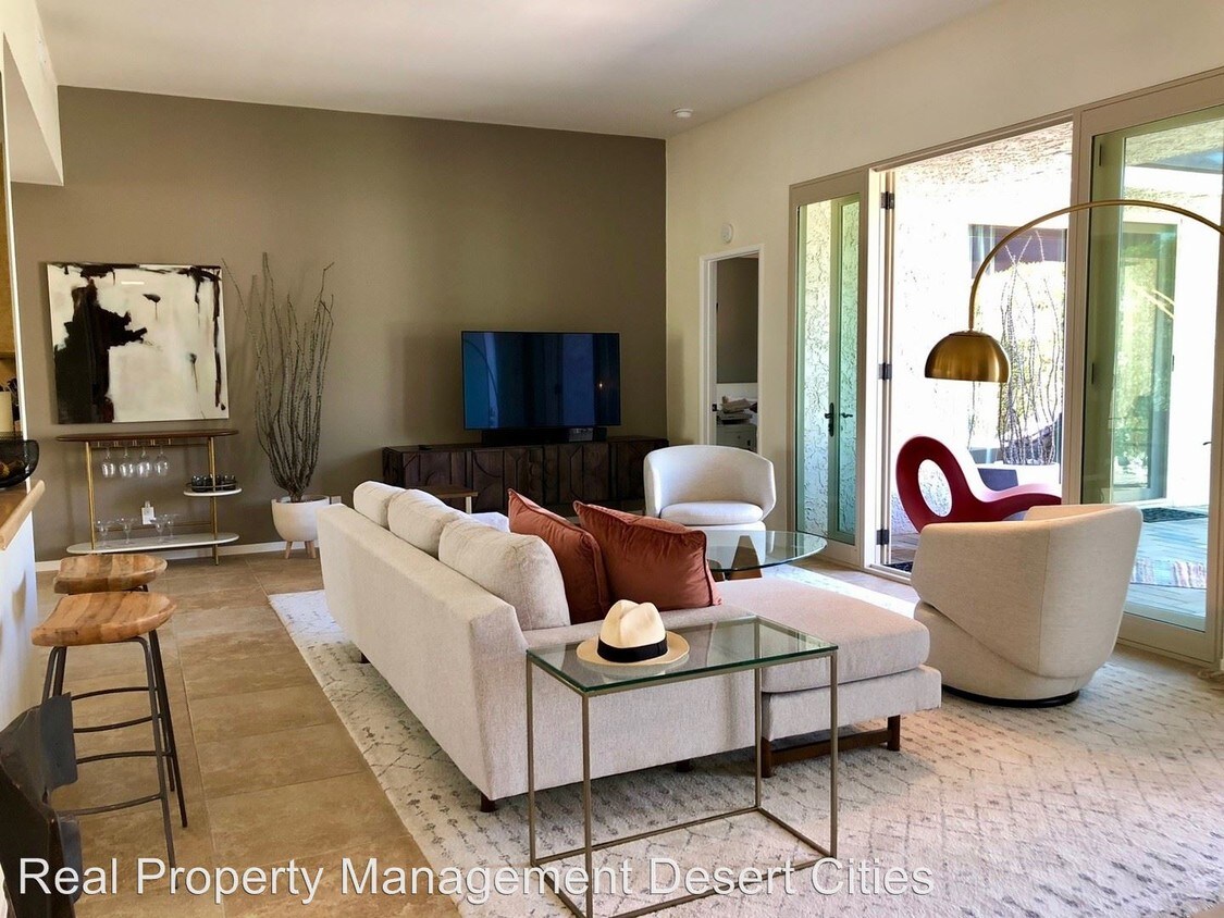 3 br, 3 bath - 462 N. Hermosa Drive - 3 br, 3 bath  - 462 N. Hermosa Drive