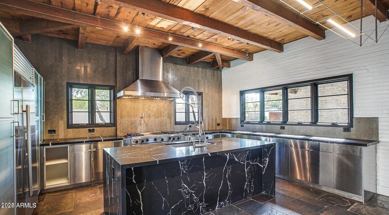 Foto principal - 902 W Verde Ln