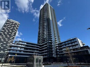 Building Photo - 15 Watergarden Dr