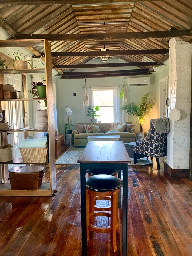 Foto principal - 1105 Rockway St