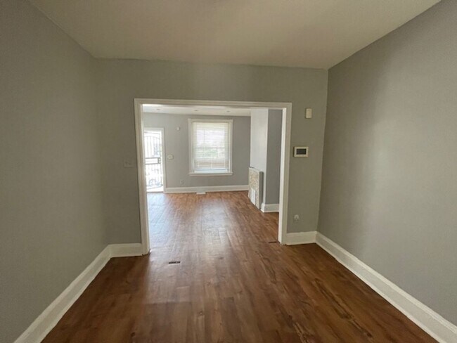 Foto del edificio - Spacious 3BR Home with Patio in West Phila...