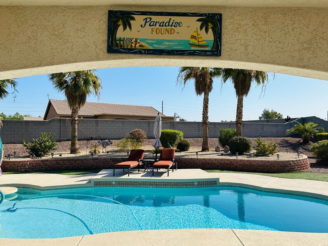 Primary Photo - FULLY FURNISHED SHORT OR LONG TERM RENTAL ...
