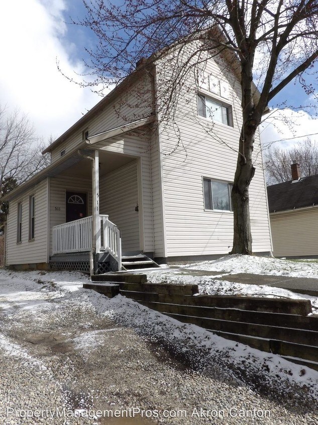 Primary Photo - 511 Brown St
