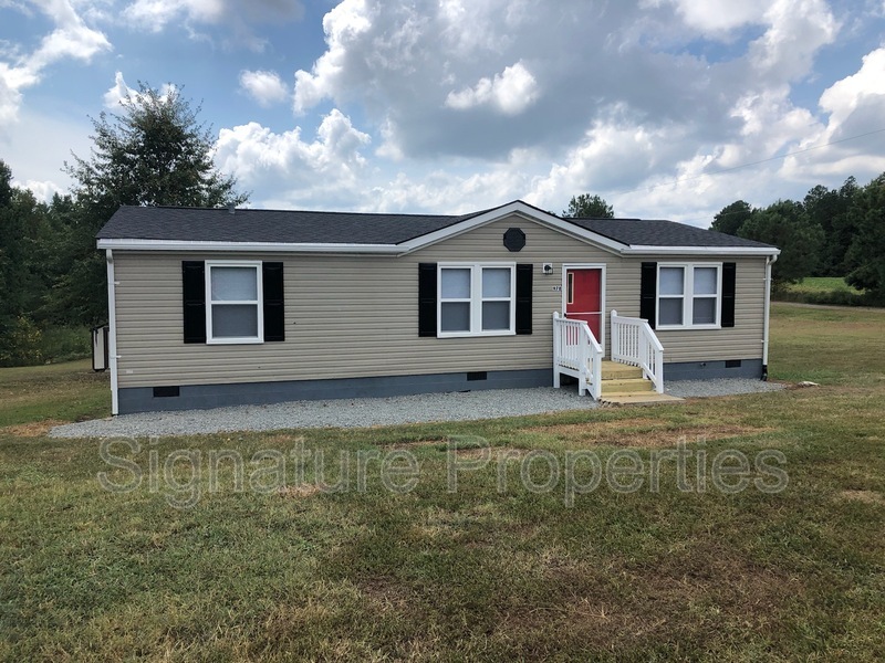 Foto principal - 978 Forest Rd