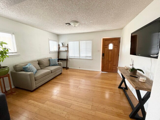 Foto del edificio - 6610 6th Ave