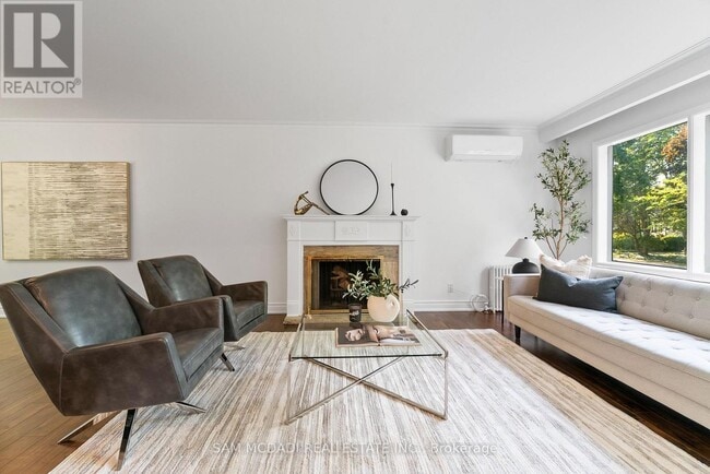 Building Photo - 1302 Martley Dr