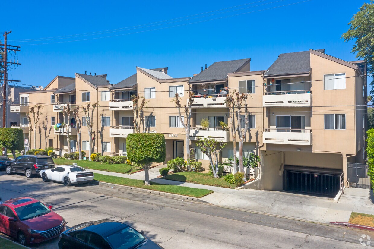 Bluffside Garden Apartments Alquileres en Studio City, CA